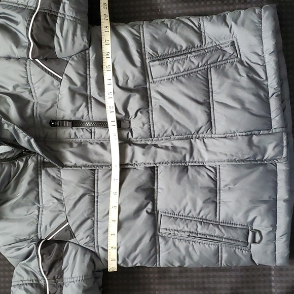 F.O.G. by London Fog, gray coat, size medium (10-12) - Picture 9 of 12